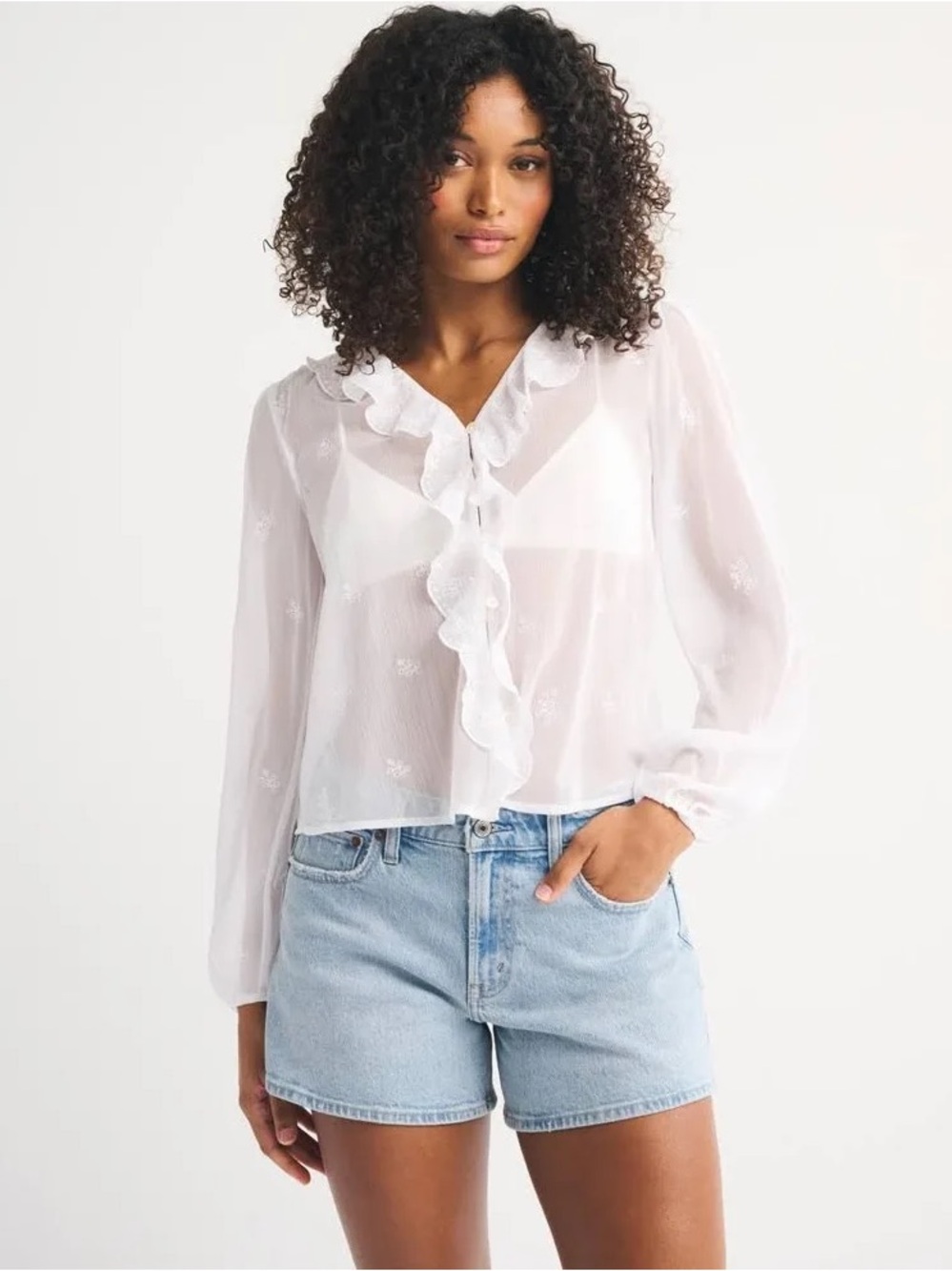 Abercrombie Mid Rise A-Line Short in Light Wash